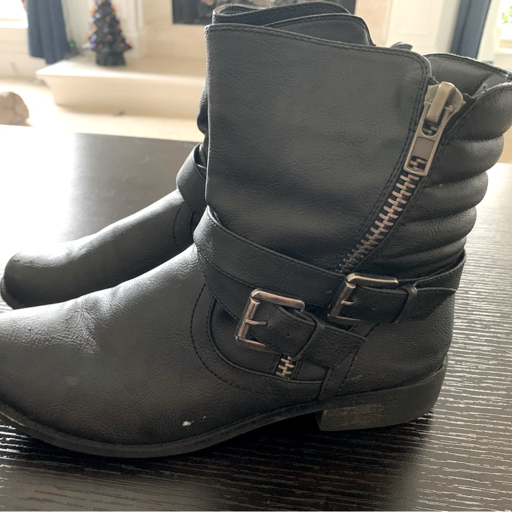 Rampage Size 8 indie bootie black
